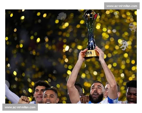 孙杨忆皇马世俱杯：白衣军团点燃童年足球梦