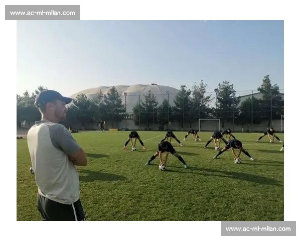 蒙超四强战外援云集，呼和浩特草根足球迎巅峰对决